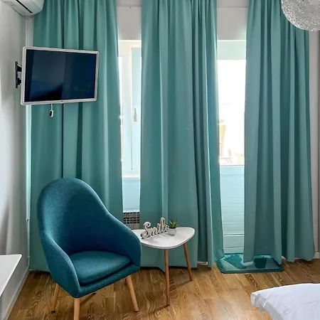 Awesome In With Kitchenette