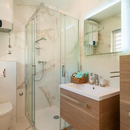 2 Bedroom In Dugi Rat