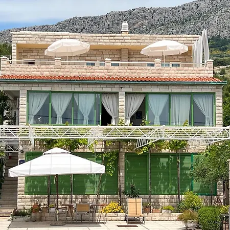 Lägenhet 2 Bedroom In Dugi Rat